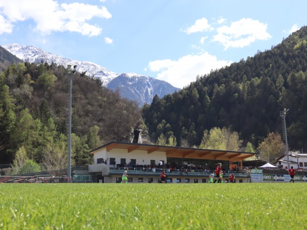 Sportplatz Morter - Latsch (Laces)