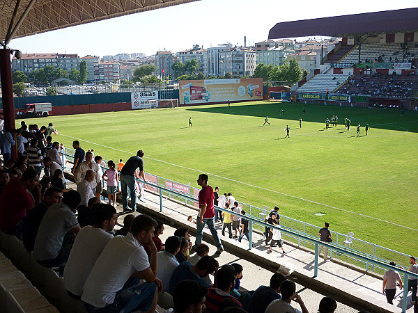 Mimar Yahya Baş Stadı - İstanbul