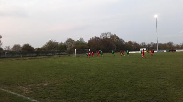 Sportplatz Am Runden Garten - Friedberg/Hessen-Fauerbach