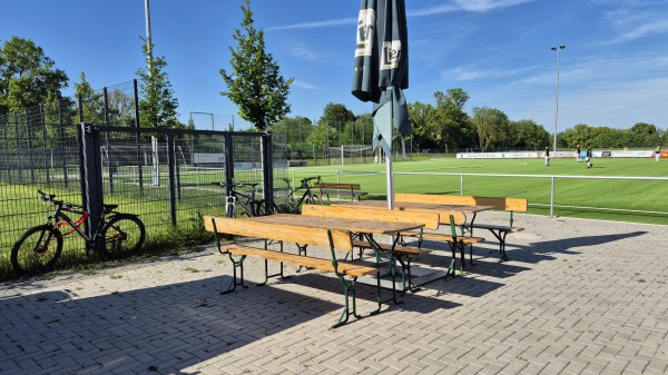 Sportplatz Am Runden Garten - Friedberg/Hessen-Fauerbach