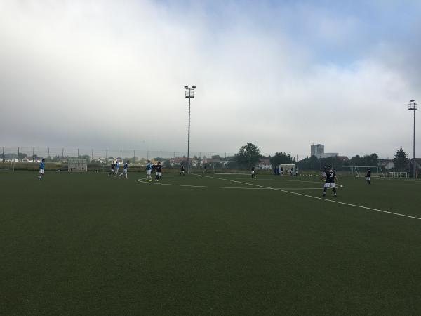Bezirkssportanlage Lerchenauer Straße Platz 2 - München-Feldmoching