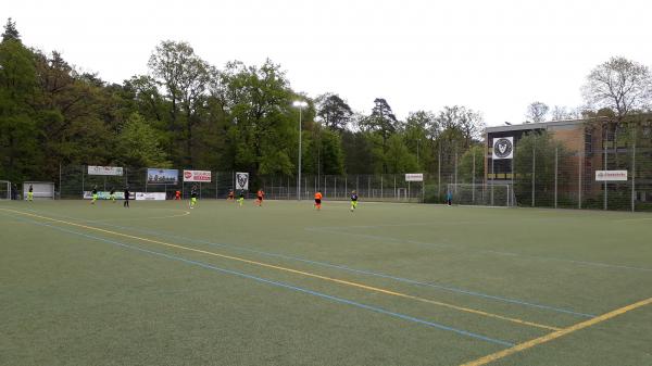Sportplatz am Dreiherrnsteinplatz - Neu-Isenburg-Gravenbruch