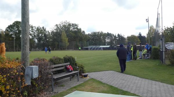 Sportplatz am Röddelinsee - Templin-Röddelin