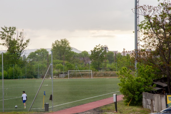 Szőnyi úti Stadion Műfüves pálya - Budapest
