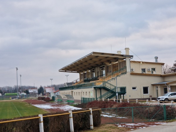 Erdei Ferenc téri sporttelep - Makó