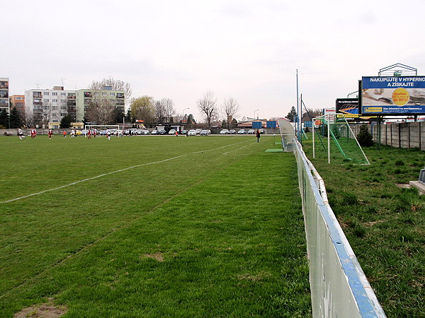 Športový areál OFK - Dunajská Lužná