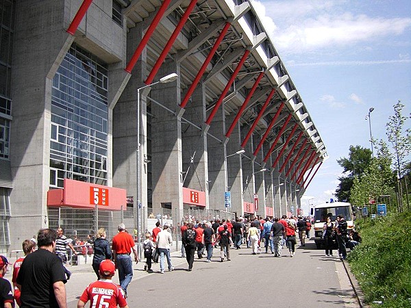 Fritz-Walter-Stadion - Kaiserslautern-Betzenberg