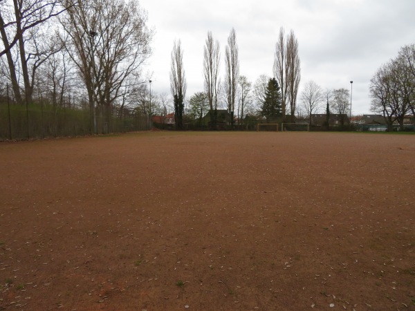 Sportanlage Hebbelstraße B-Platz - Hannover-Sahlkamp