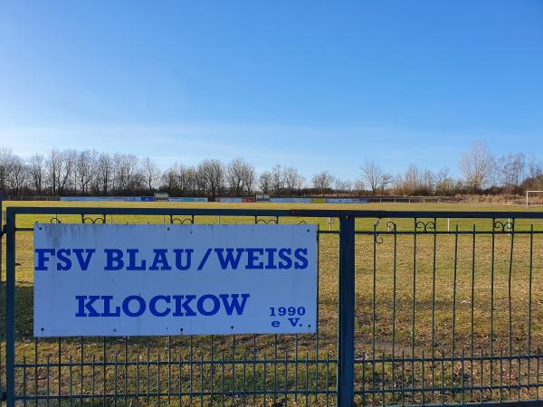 Sportplatz am Schwimmbad - Schönfeld/Uckermark-Klockow