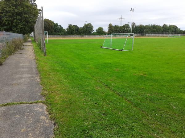 Bezirkssportanlage Hasenbergl Platz 2 - München-Feldmoching-Hasenbergl