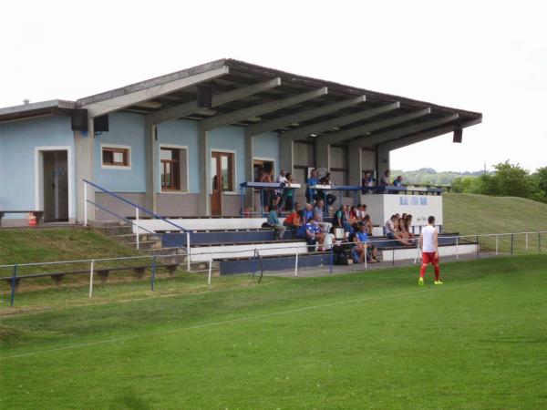 Schmidastadion - Großweikersdorf