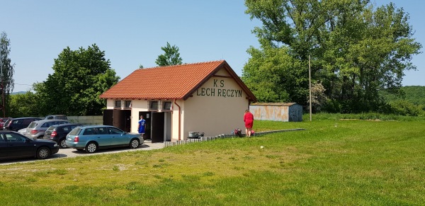 Boisko w Reczynie - Ręczyn