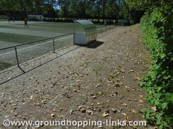 Römerstadion Nebenplatz 1 - Ladenburg