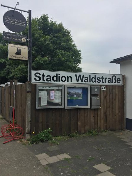 Sportplatz Waldstraße - Wiesbaden
