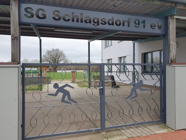 Sportplatz am Bäckerberg - Schlagsdorf/Mecklenburg