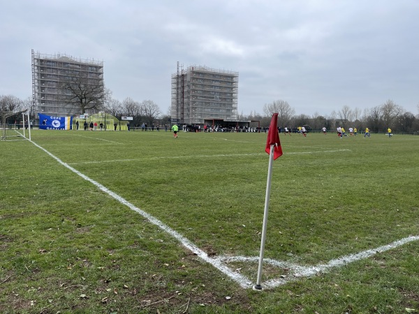 Lydstep Park - Caerdydd (Cardiff), CF