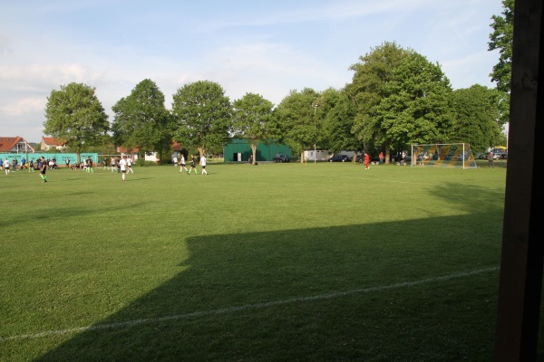 Sportplatz Zur Mühle - Warburg/Westfalen-Ossendorf