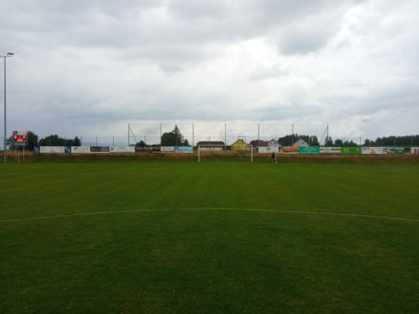 Sportplatz Hofkirchen - Hofkirchen im Traunkreis