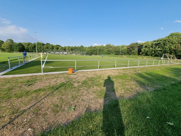Sportanlage Schwere-Reiter-Straße Platz 3 - München-Neuhausen