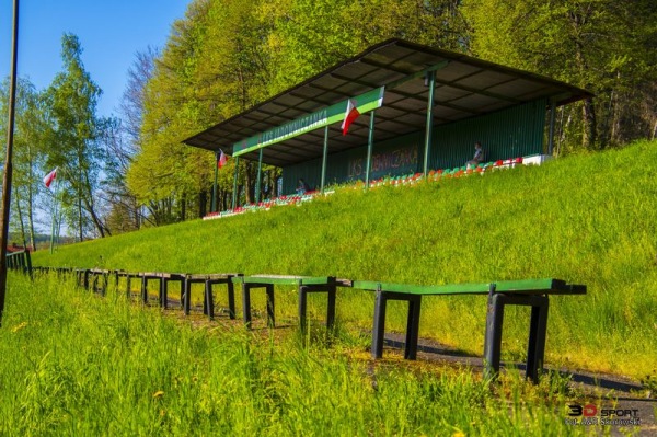 Stadion Jadowniki - Jadowniki