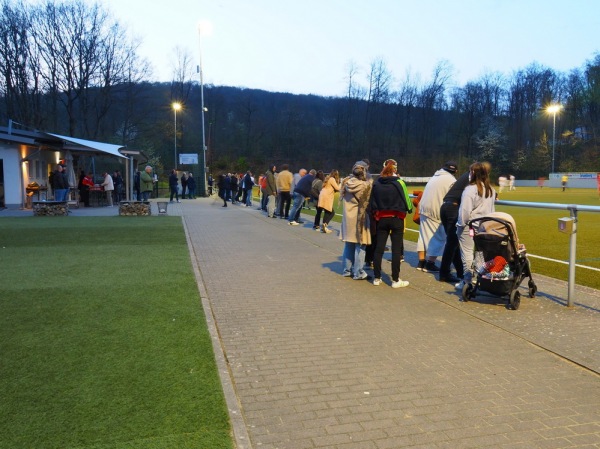 Huckenohl-Stadion Nebenplatz - Menden/Sauerland