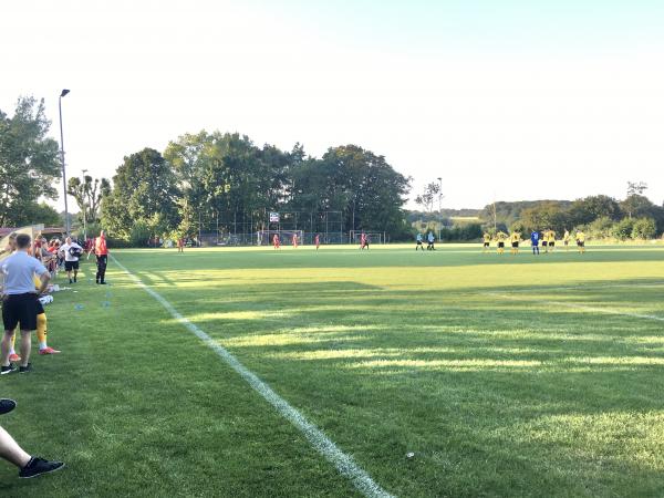 Sportplatz an der alten Schule - Meddewade