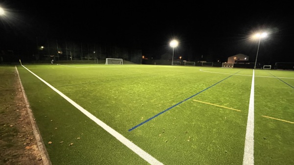 Sportplatz Gistlstraße 2 - Pullach