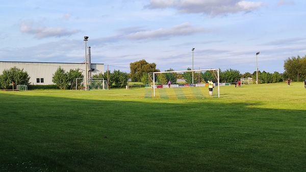 Sportplatz am Gewerbegebiet - Urbach/Thüringen