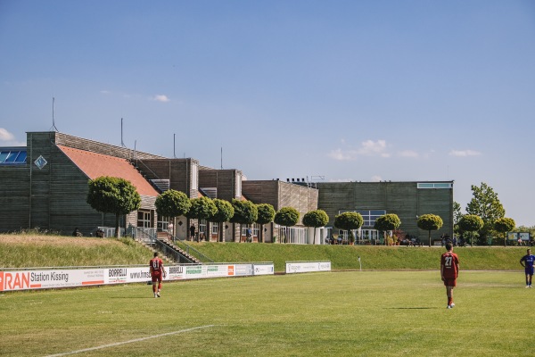 Paartalstadion - Kissing