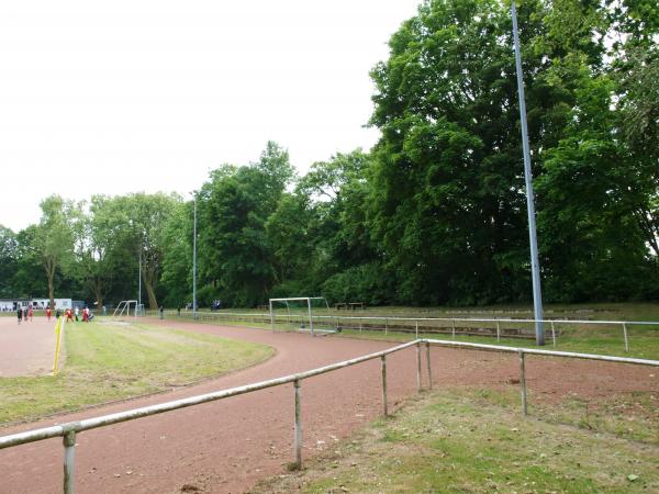 Sportplatz am Volkshaus / Stratmanns Hof - Herne-Röhlinghausen