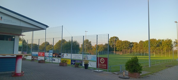 Schul- und Sportzentrum Bad Segeberg B-Platz - Bad Segeberg