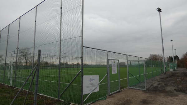 Futbalovy stadion Levice ihrisko 4 - Levice
