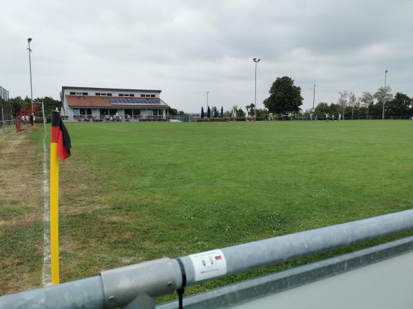 Sportgelände Rotes Knie - Cleebronn