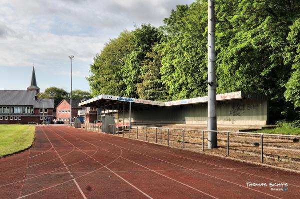 Stadion an der Peldemühle - Esens