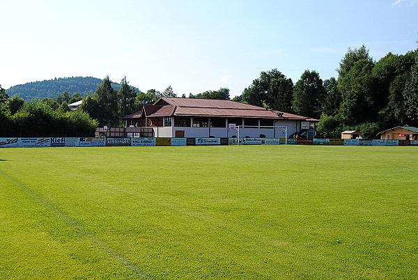 Osser-Stadion - Lam