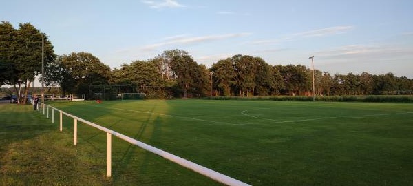 Sportanlage Karl-Jäger-Weg B-Platz - Burgwedel-Engensen