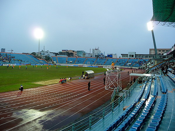 Sân vận động Chi Lăng (Chi Lang Stadium) - Đà Nẵng (Da Nang)