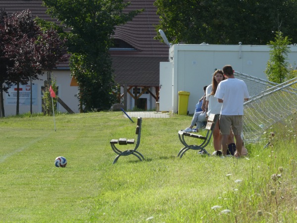 Boisko w Ługowie - Ługow