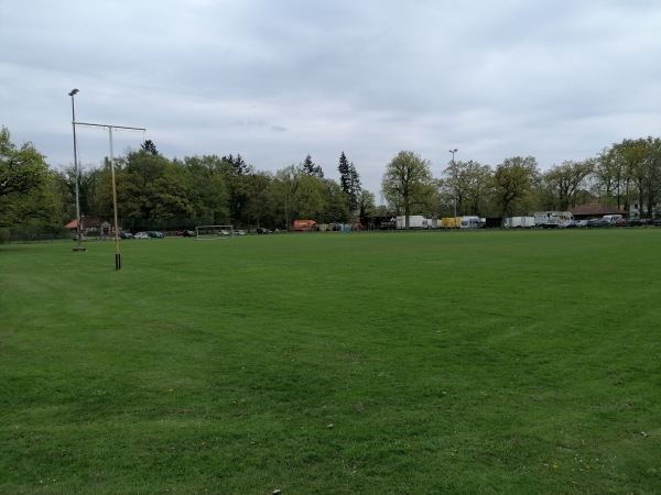Heinrich-Wilies-Sportanlage B-Platz - Wienhausen