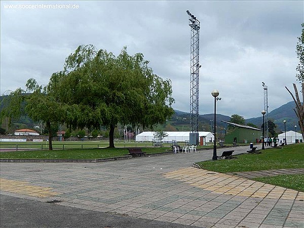 Estadio Municipal de Deportes de Los Corrales - Los Corrales de Buelna, CB