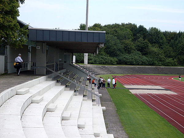 Hans-Bayer-Stadion - Unterschleißheim-Lohhof