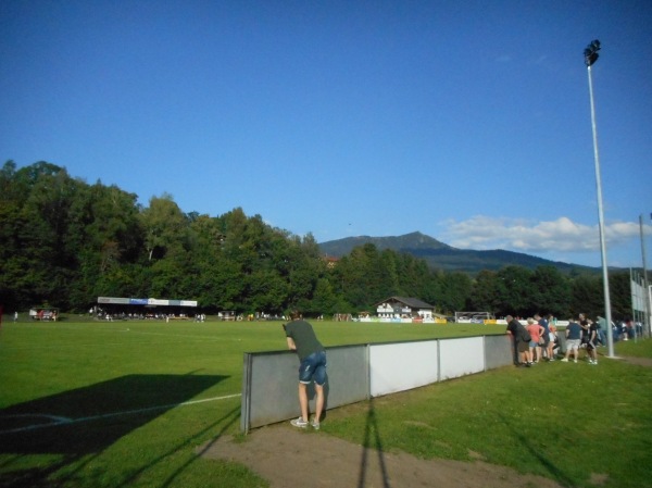 Osser-Stadion - Lam