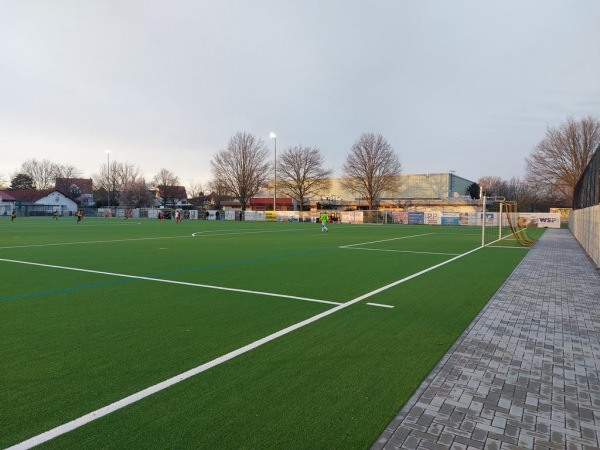 Carl-Bender-Sportanlage Platz 2 - Trebur-Geinsheim