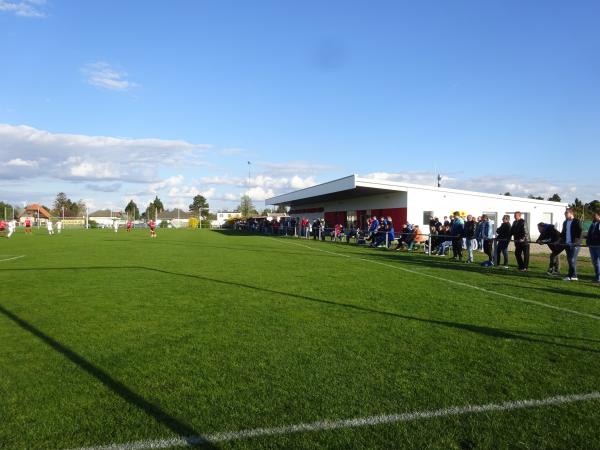 Sportplatz Kapellerfeld - Kapellerfeld