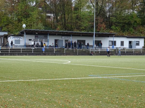 Sportplatz Sachsenkreuz - Schiffweiler-Heiligenwald
