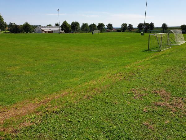 Sportgelände in der Mehrstetter Straße Platz 2 - Ballendorf