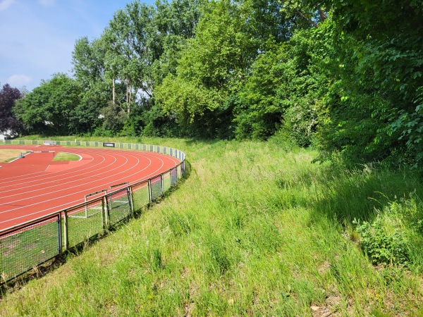 Stadion Löschenhofweg im Covestro-Sportpark - Krefeld-Uerdingen