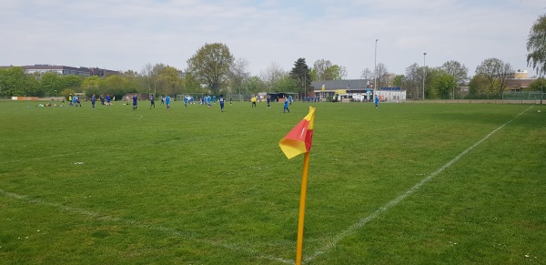 Sportanlage an der Kanalbrücke C-Platz - Hannover-Vahrenheide