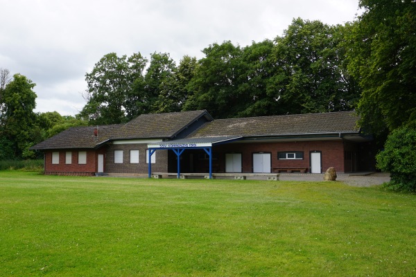 Malefinkbach-Stadion - Linnich-Körrenzig