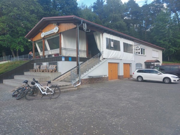 Sportgelände auf der Eich - Kleinkahl-Kleinlaudenbach